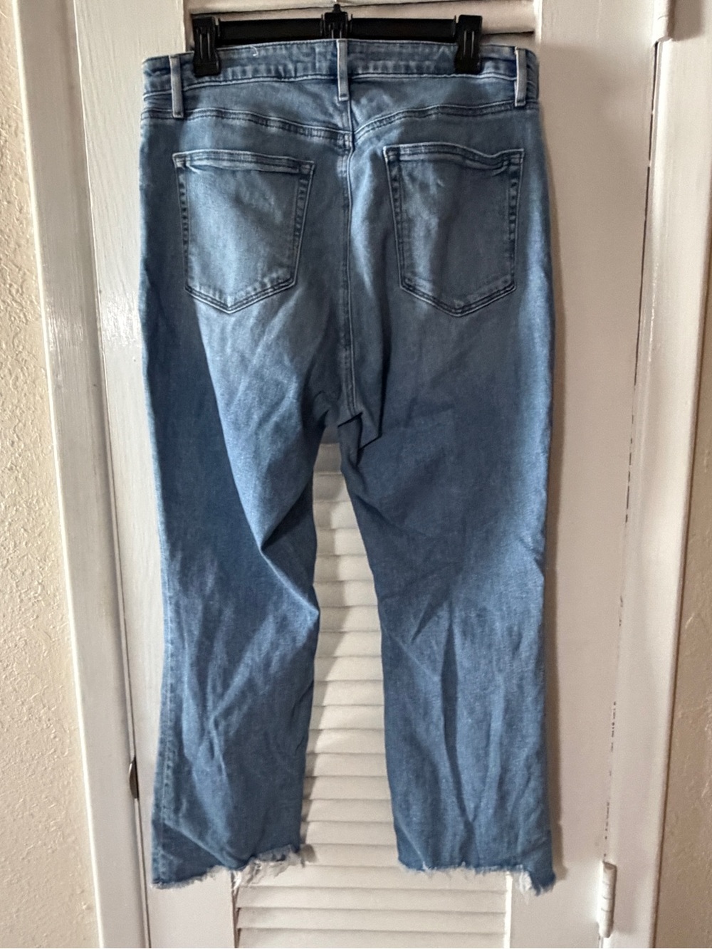 Ann Taylor LOFT Curvy Destructed High Waist Slim Pocket Flare Crop Jeans - Picture 7 of 12